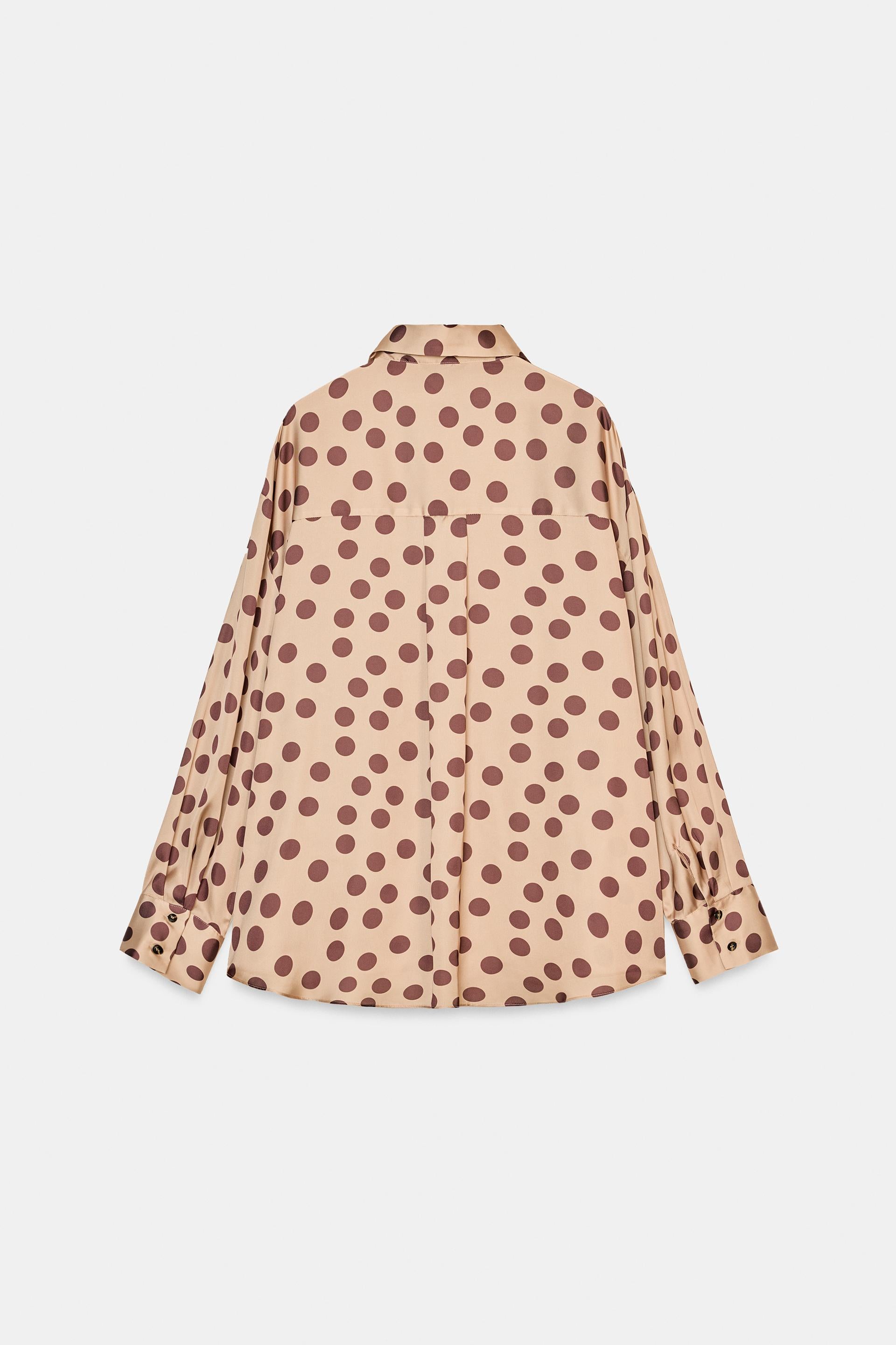 #EACCB4, Beige-marron